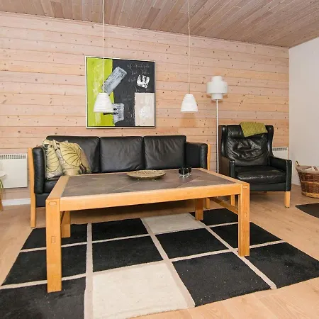 6 Person Holiday In Bl Vand 度假居 *