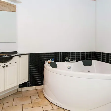 בית נופש 6 Person Holiday In Bl Vand